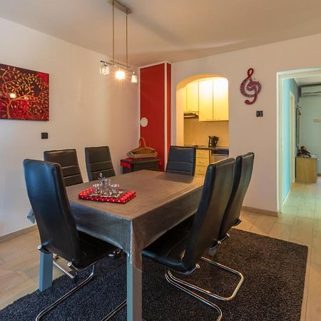 Apartman Mladenka Dramalj Ngoại thất bức ảnh