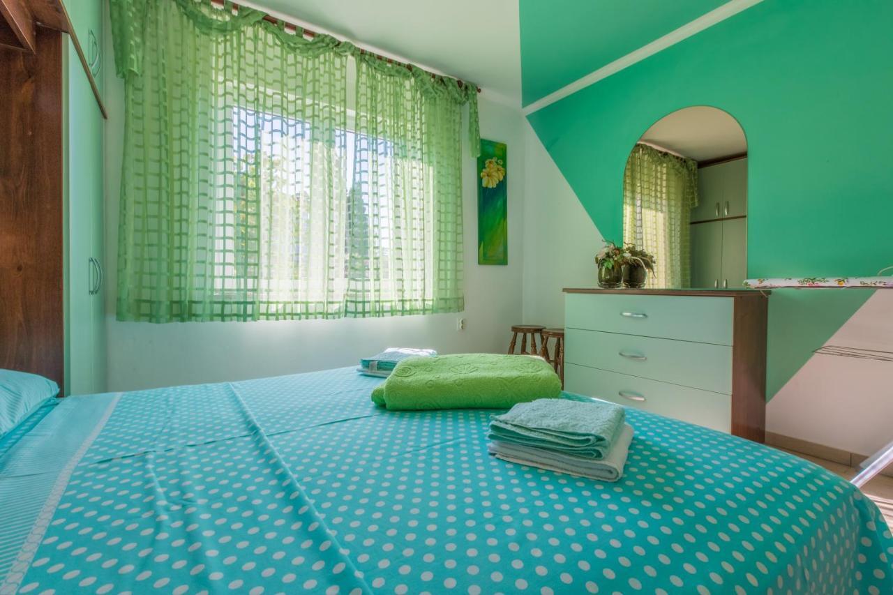 Apartman Mladenka Dramalj Ngoại thất bức ảnh