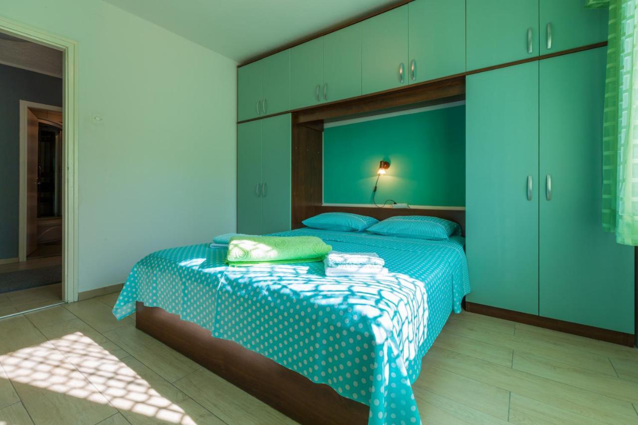 Apartman Mladenka Dramalj Ngoại thất bức ảnh