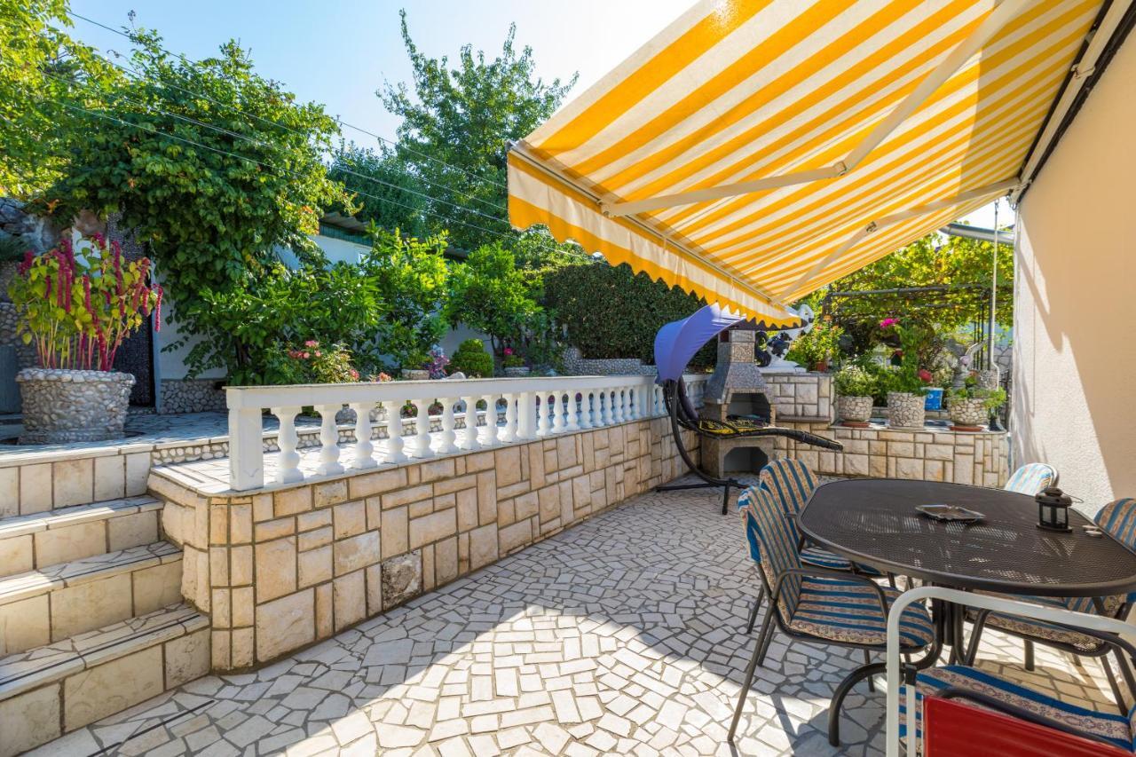 Apartman Mladenka Dramalj Ngoại thất bức ảnh